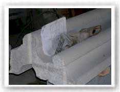 Pieza de granito moldeada
